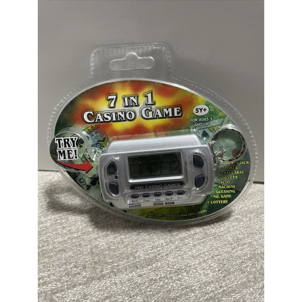 Casino Game Toy Game Keychain 7 in 1 Gambling Poker Slots Blackjack New Sealed